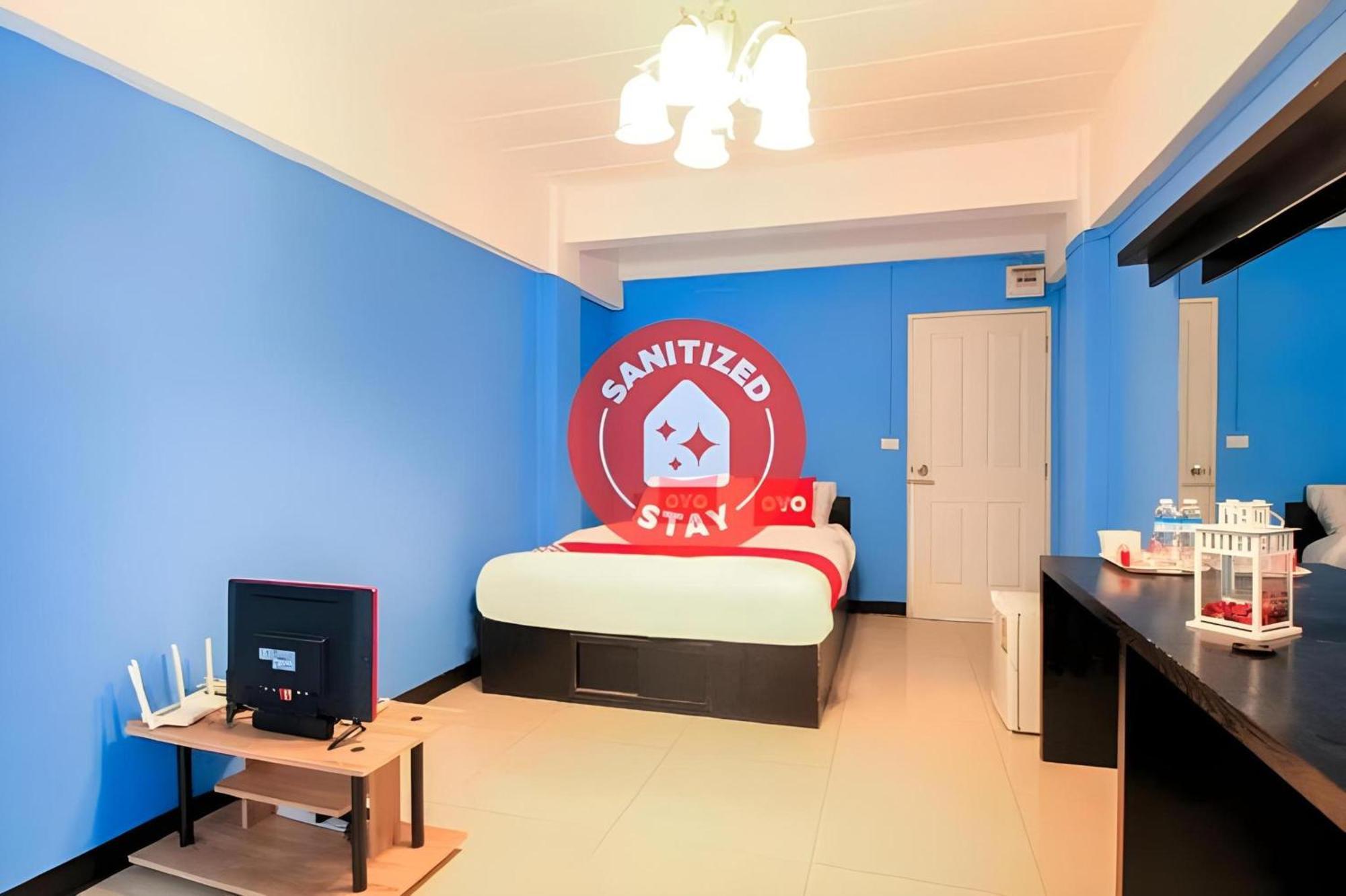 Super Oyo 427 Chill Apartment Бангкок Екстер'єр фото