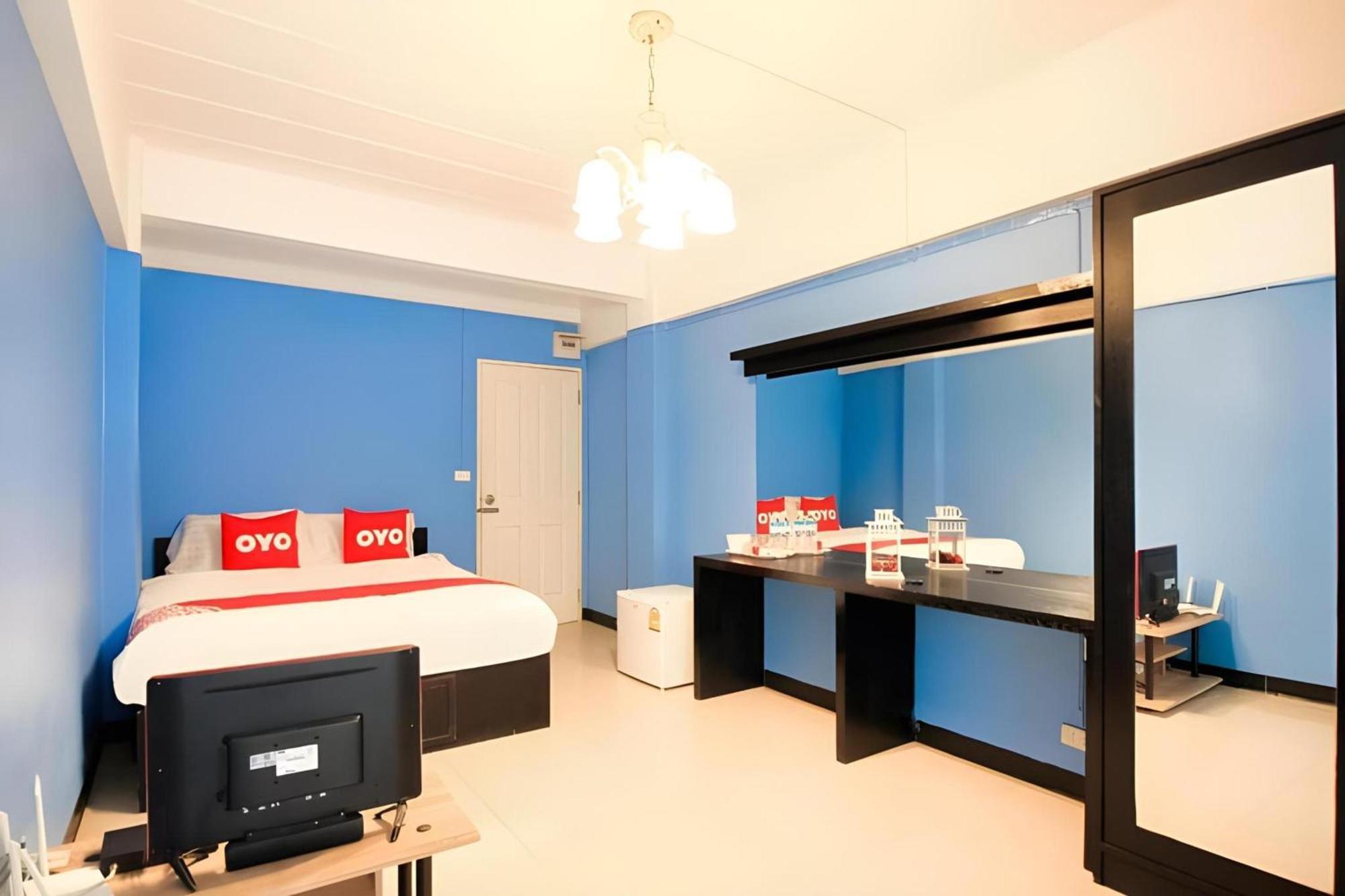 Super Oyo 427 Chill Apartment Бангкок Екстер'єр фото
