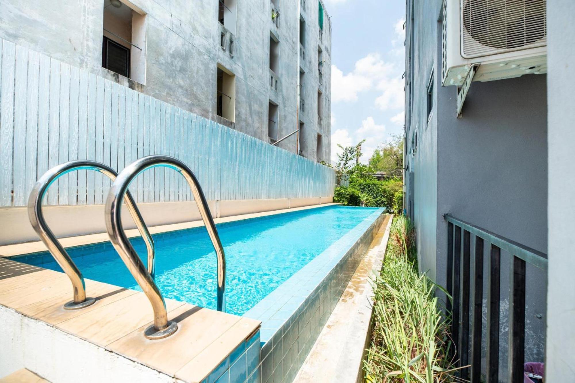 Super Oyo 427 Chill Apartment Бангкок Екстер'єр фото