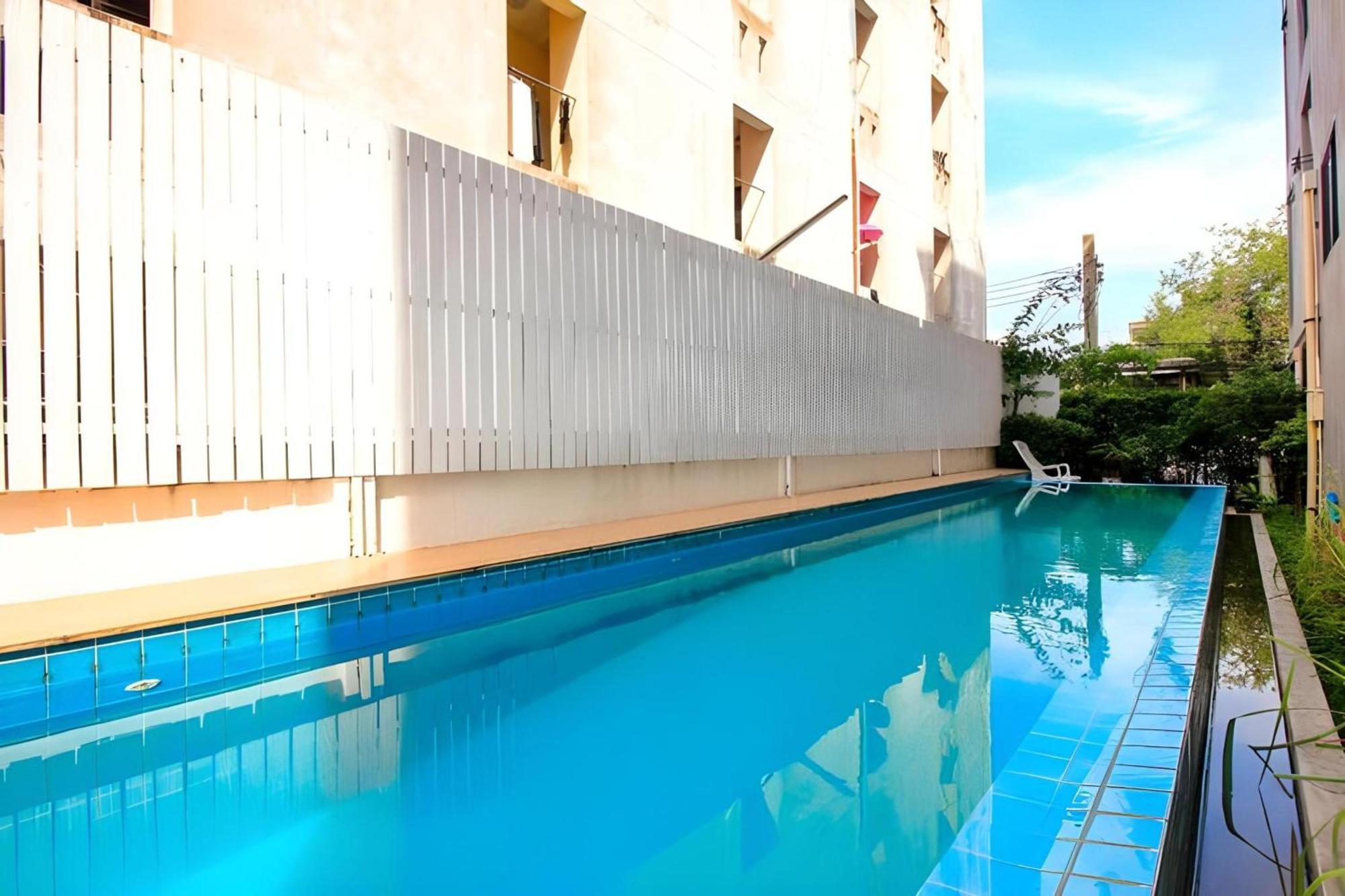 Super Oyo 427 Chill Apartment Бангкок Екстер'єр фото